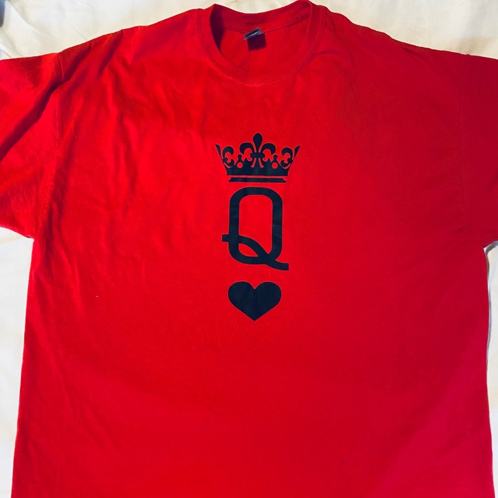 SOLD New GILDAN Queen T-shirt size XXL, boughtKing